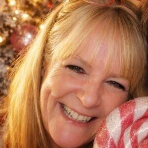 Meet your Posher, Rae.